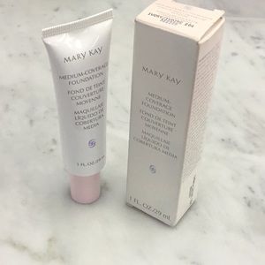 Mary Kay Ivory 204, medium coverage foundation